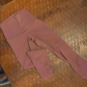 Lululemon leggings with scalloped cuff